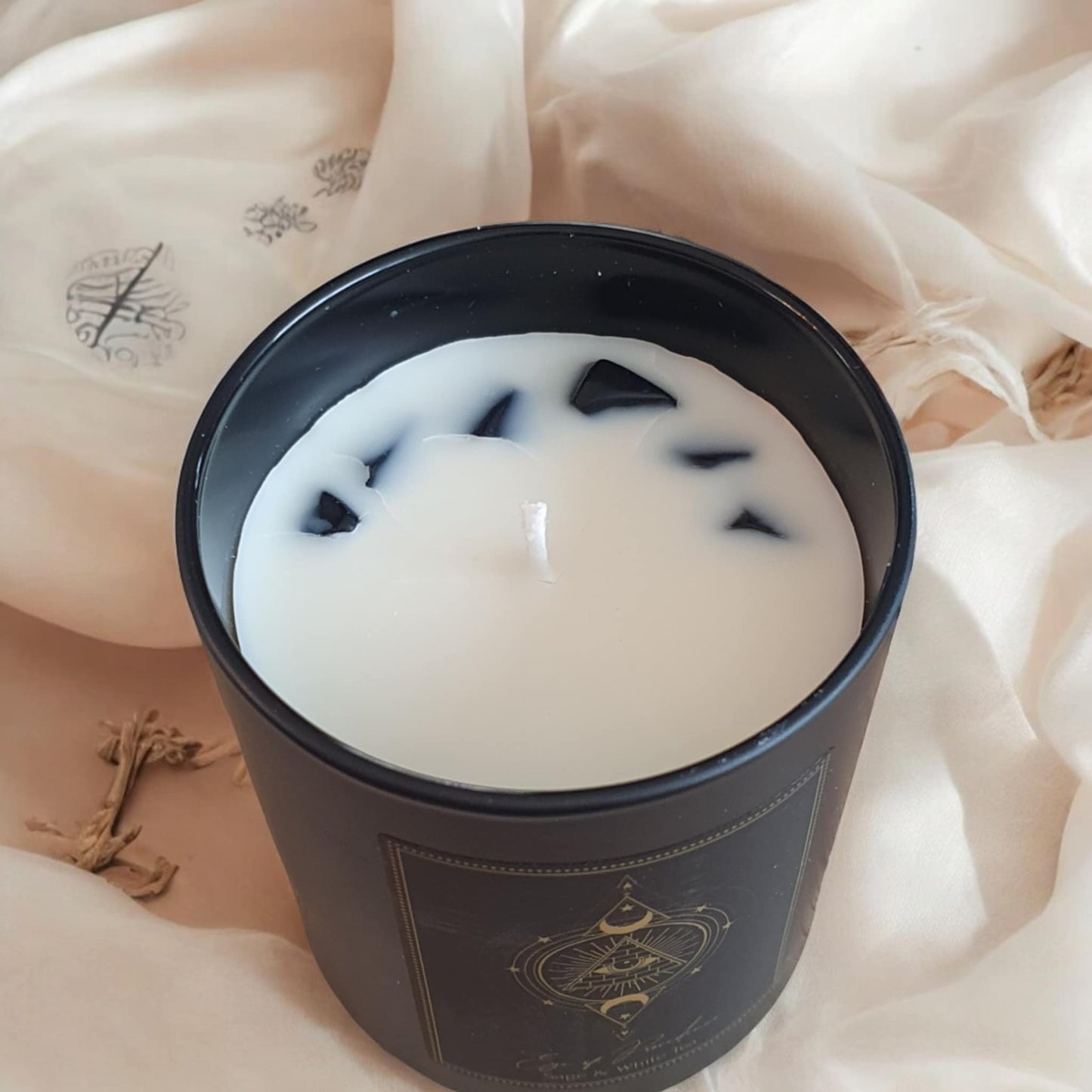 Bougie d'intention Eye of providence en verre, sauge et thé blanc