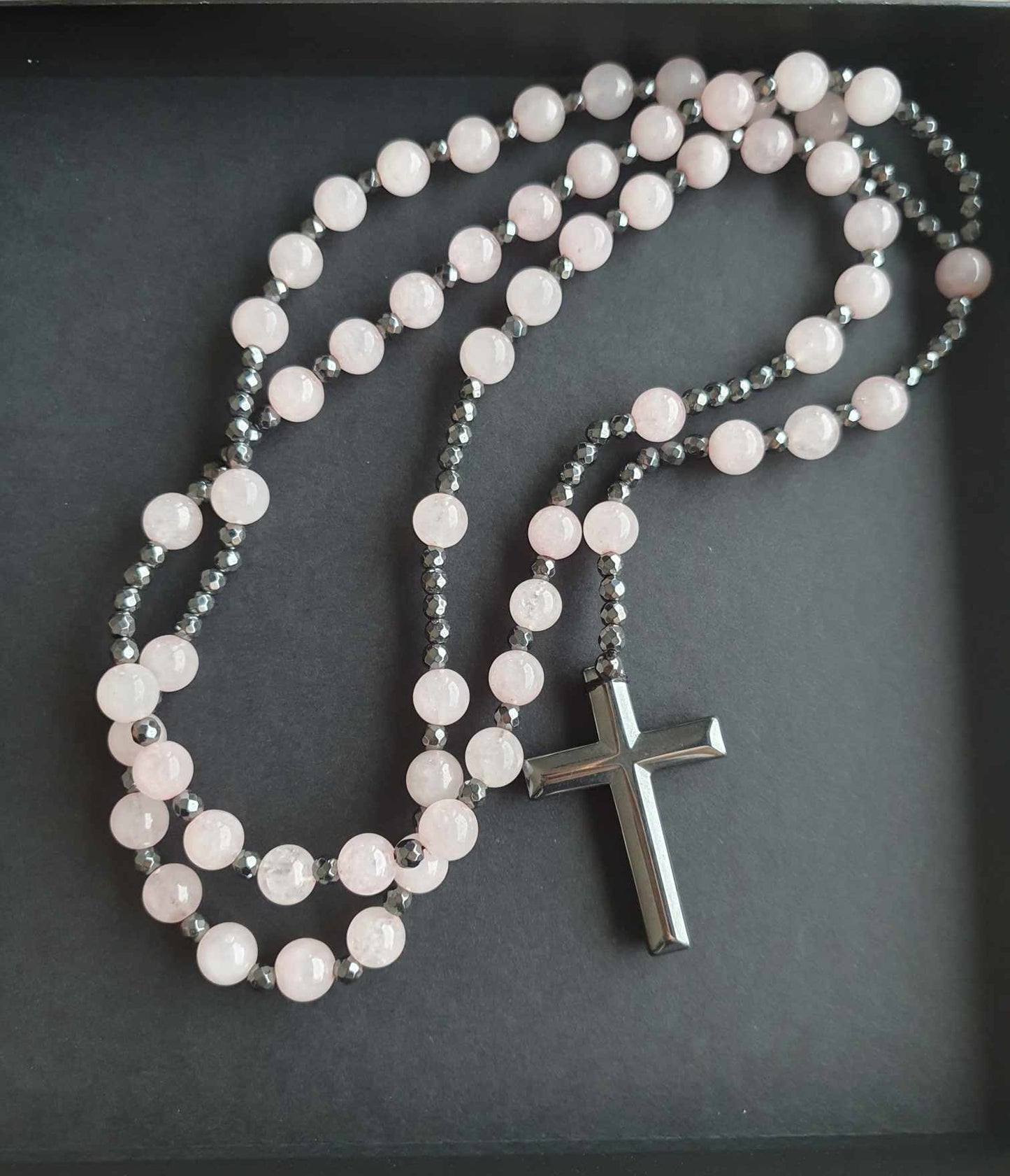 Chapelet en quartz rose et Hématite