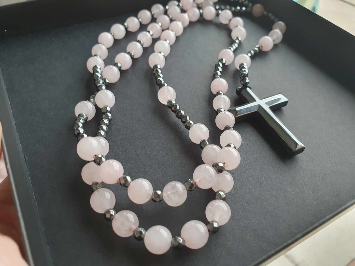 Chapelet en quartz rose et Hématite
