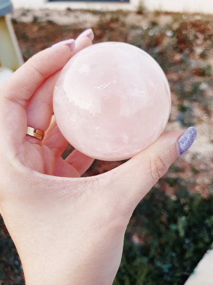 Sphère en Quartz Rose 6.5cm