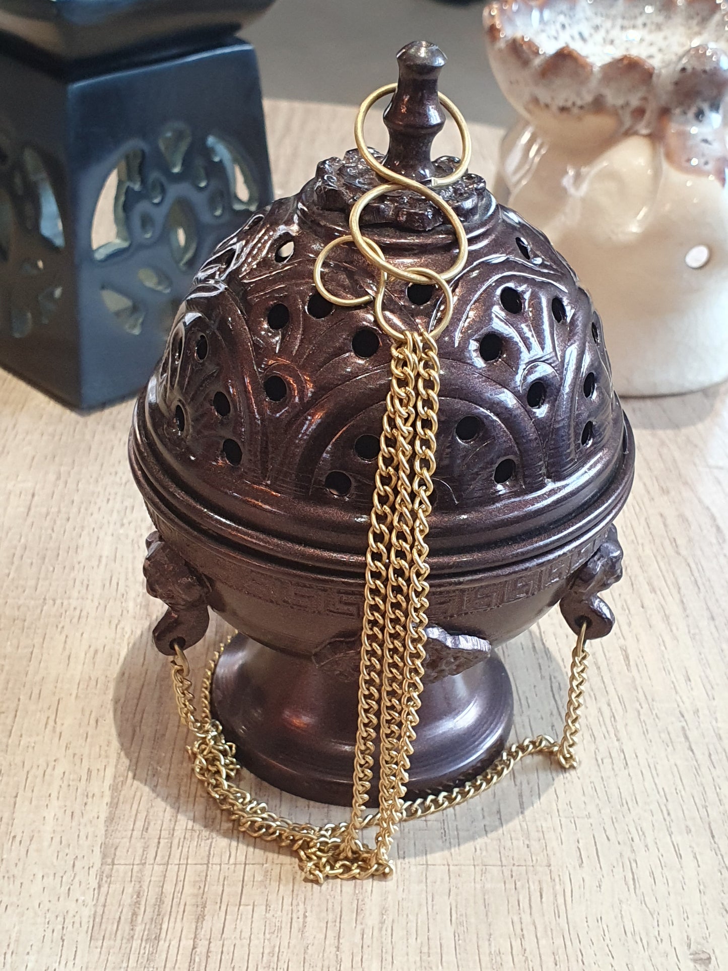 Brûleur d'encens suspendu en laiton -style Antique