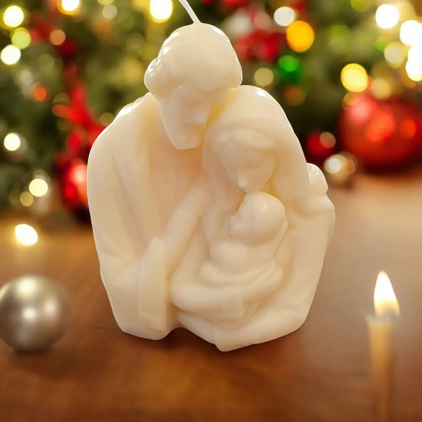Bougie représentant la Sainte Famille
