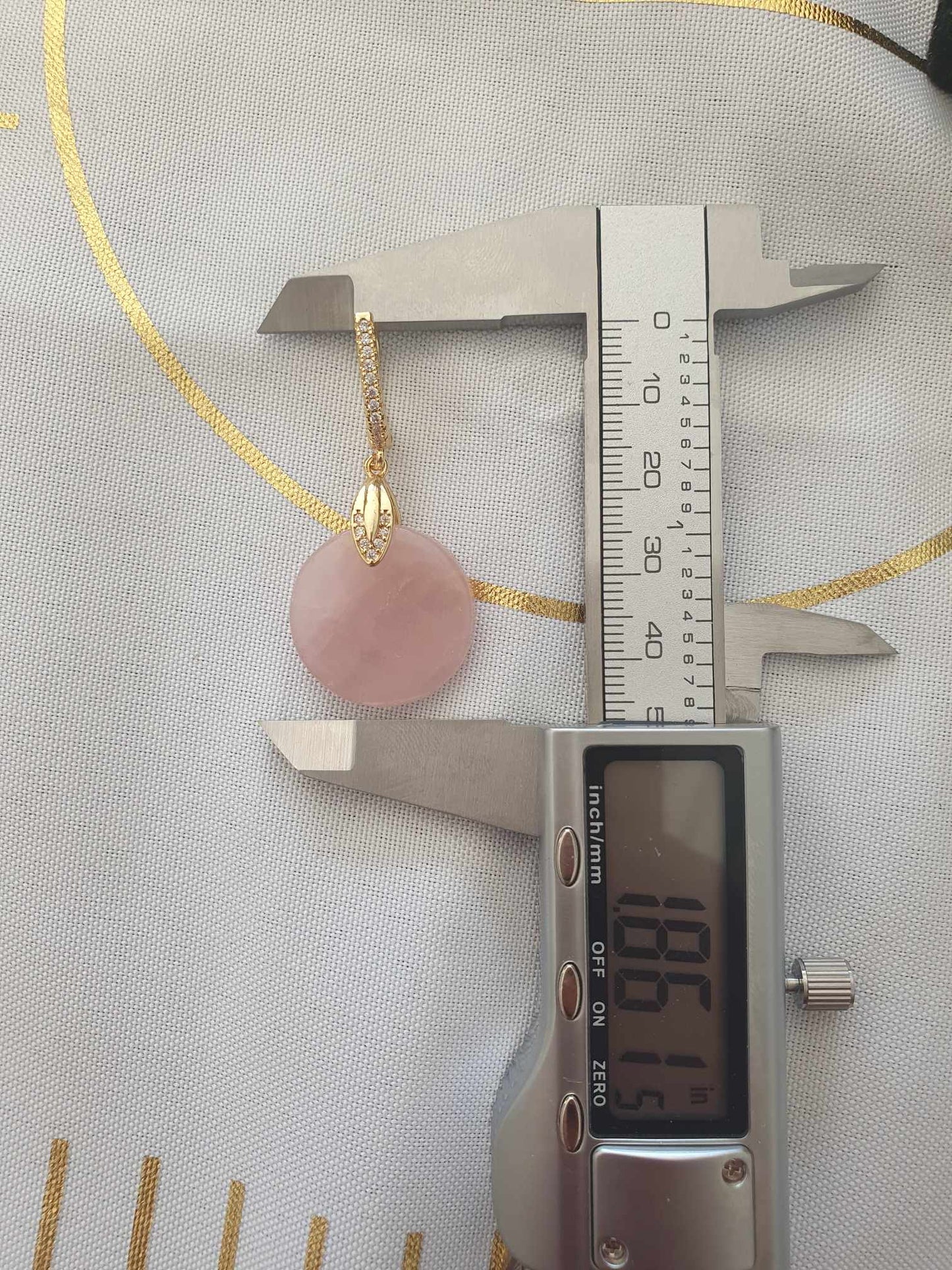 Boucles d'Oreilles en Quartz Rose : Élégance, Douceur et Énergie Venue du Brésil