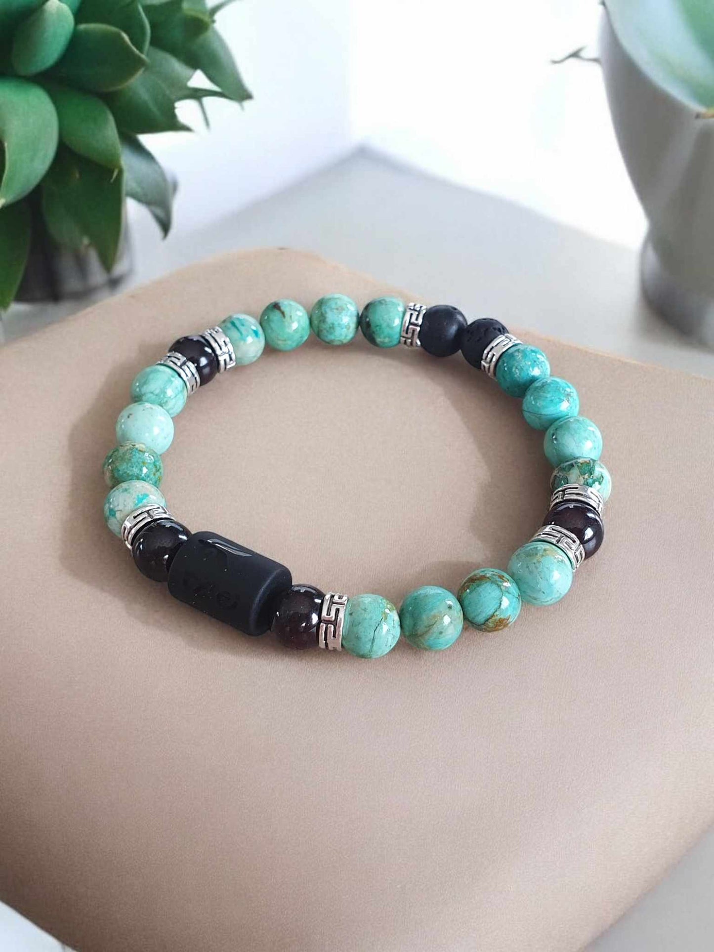 Bracelet Homme Capricorne : Turquoise Africaine, Obsidienne Noire et Grenat - Élégance et Énergie