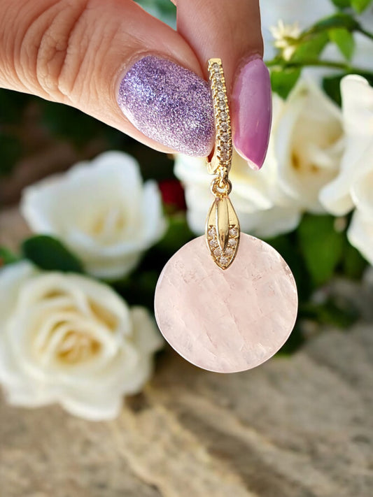 Boucles d'Oreilles en Quartz Rose : Élégance, Douceur et Énergie Venue du Brésil