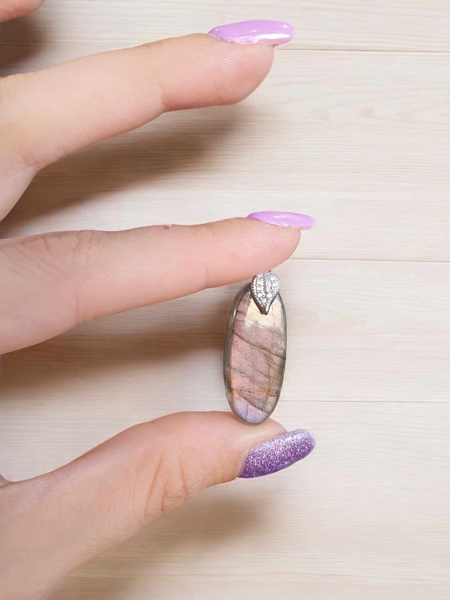 Pendentif en Labradorite Rosée