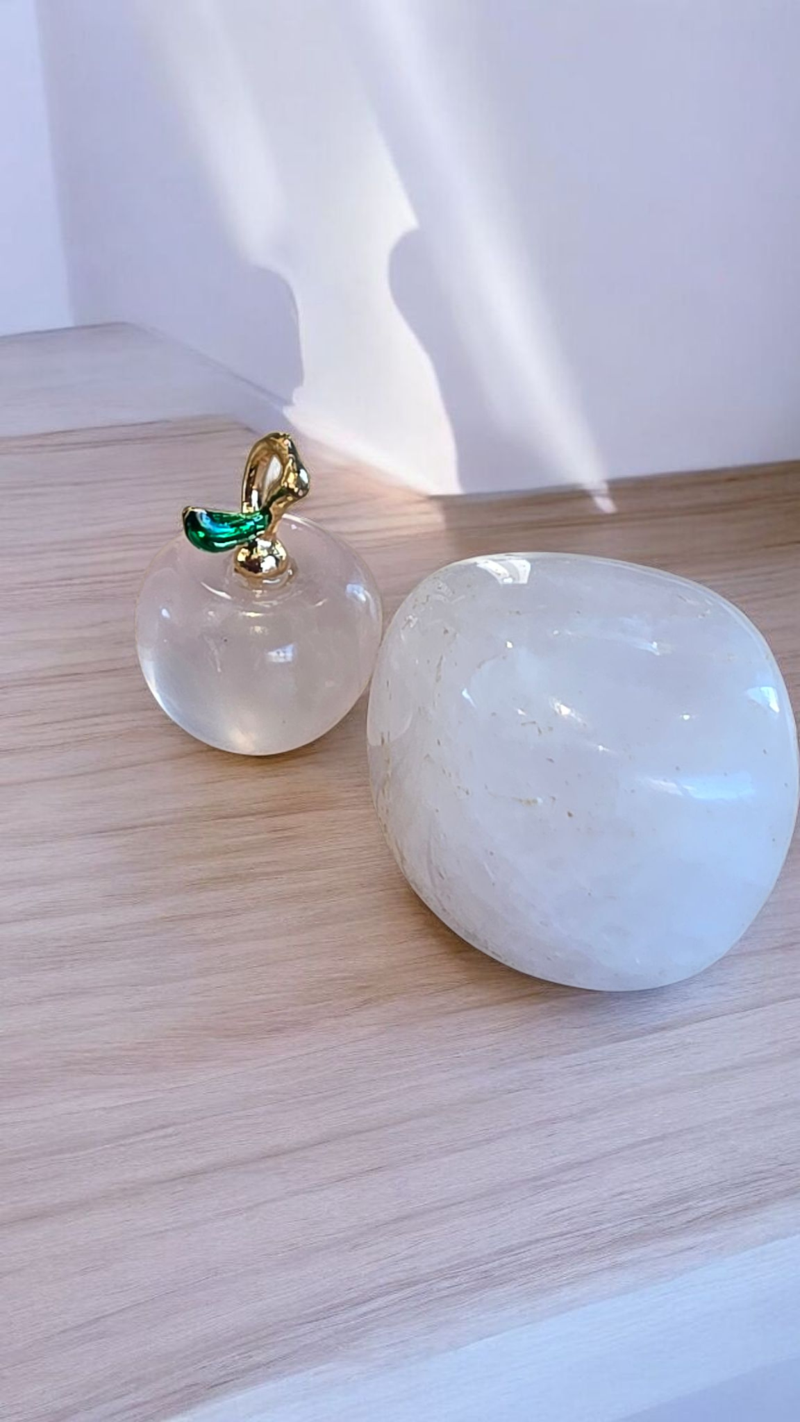 Pendentif Pomme en Pierre Naturelle