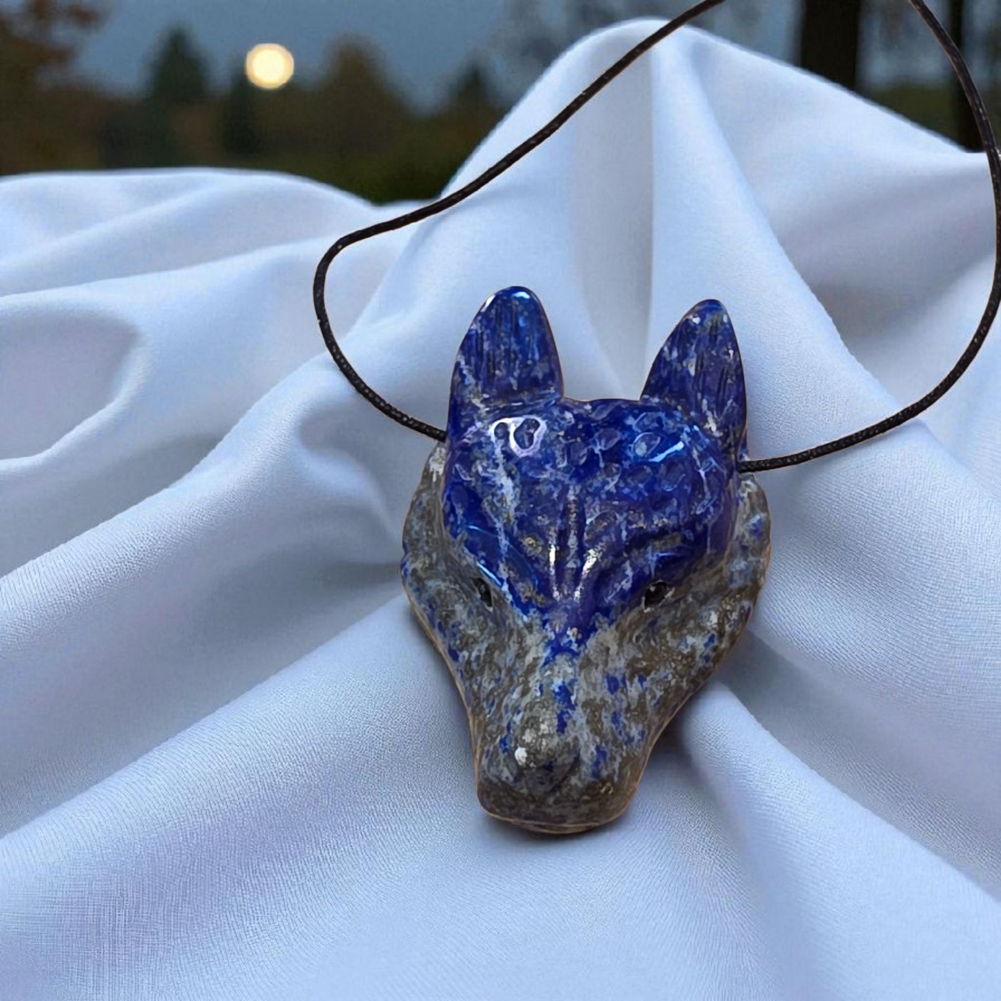 Pendentif tête de loup