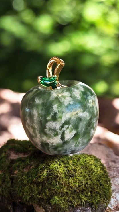 Pendentif Pomme en Pierre Naturelle