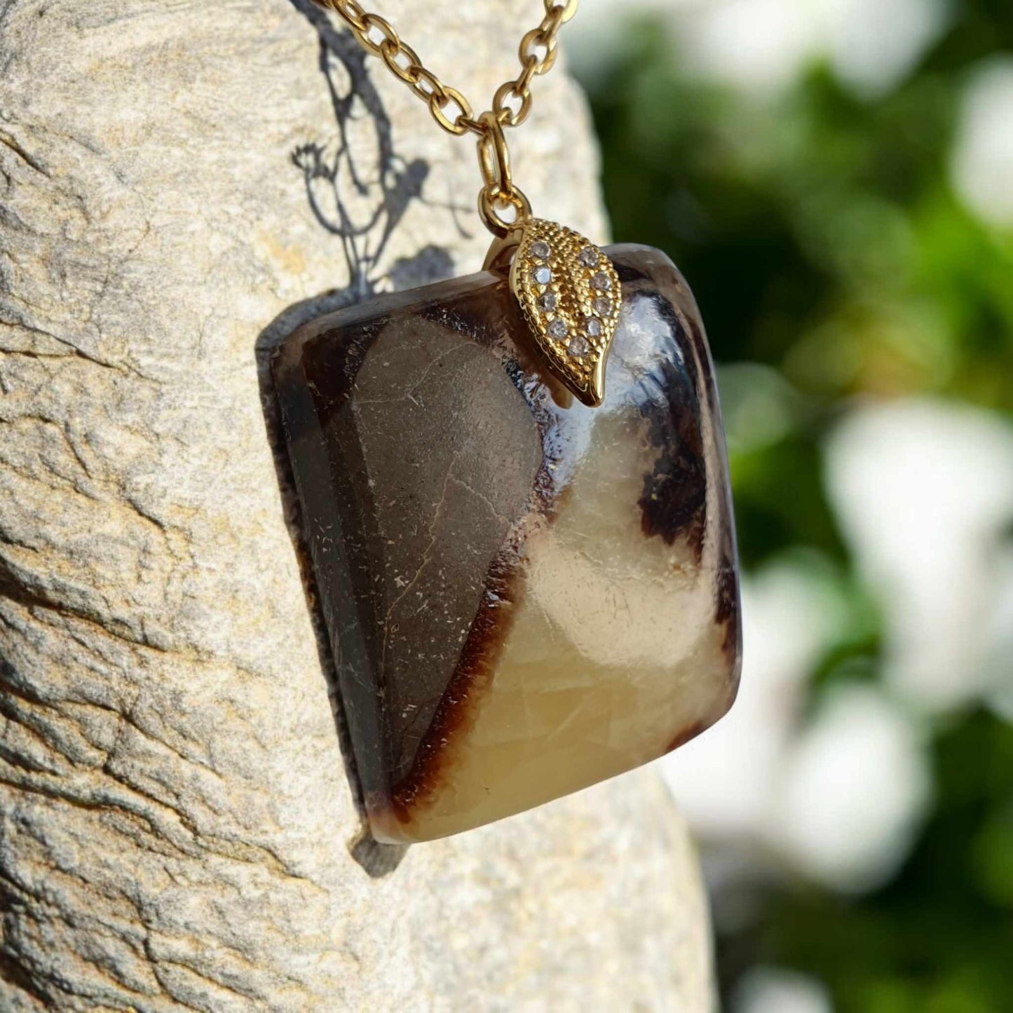 pendentif la Septaria : La Pierre du Dragon