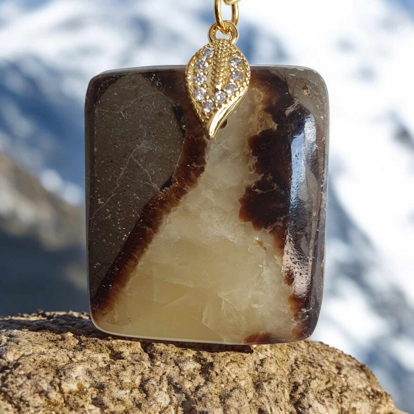pendentif la Septaria : La Pierre du Dragon